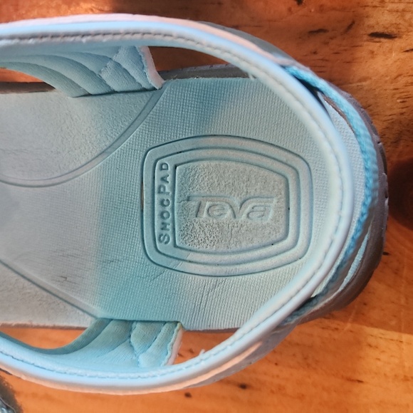 Teva Tirra Sport Sandals, unisex,  size youth 5 - Picture 7 of 9